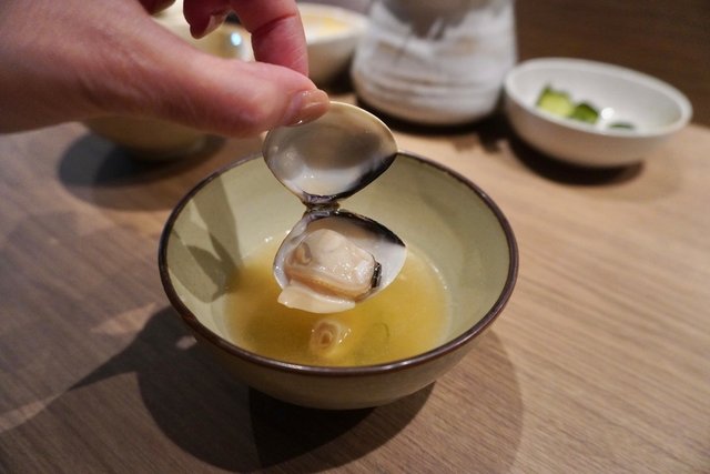 鳥哲燒物專門店 2.0升級換新裝囉 全台雞肉刺身始祖店 以西