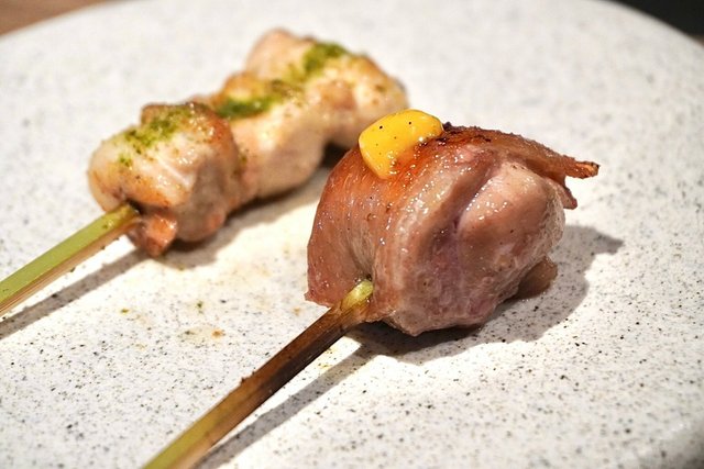 鳥哲燒物專門店 2.0升級換新裝囉 全台雞肉刺身始祖店 以西