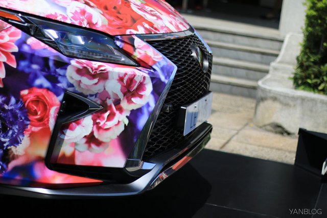 LEXUS X MIKA NINAGAWA