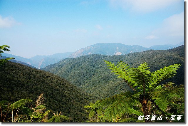 姑子崙鞍部北眺石可見山