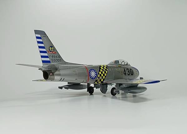 AFV 1/48 F-86 Saber 雷虎小組塗裝 430