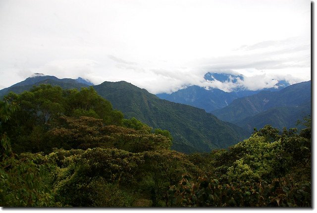 三地山步道東南眺群山