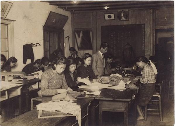 公認大甲洋裁研究所/失落中的台灣高級洋裁店及高級女裝訂製裁縫