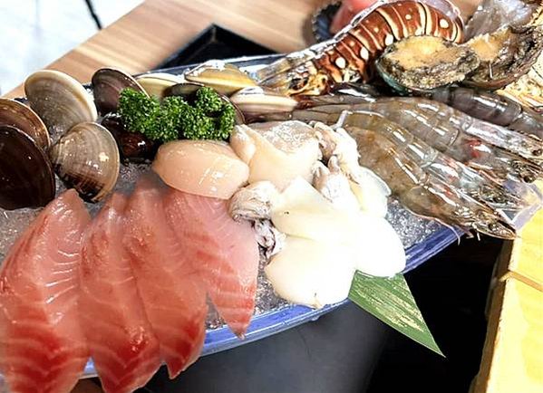 新埔和牛火鍋｜【大魔大滿足鍋物-板橋民生店】，號稱板橋火鍋霸
