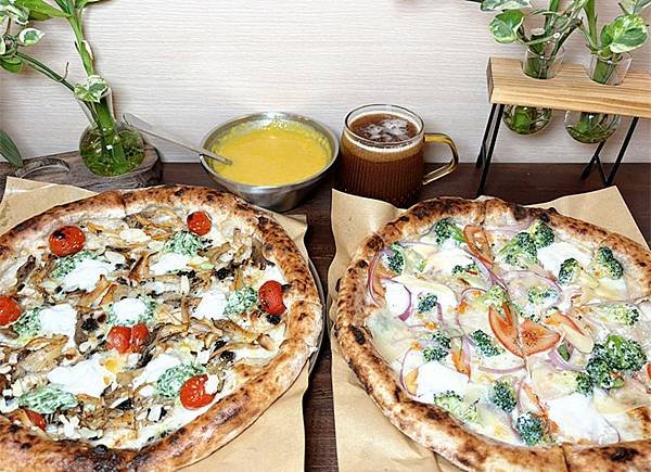 台北蔬食pizza，蔬食三明治｜【Eating Love 酸