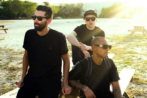 Yellow Claw