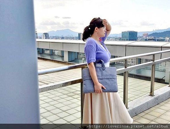 自信上班女郎
