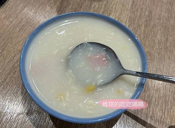 就饗鐵板燒~高雄夢時代店/蔬食+自助吧吃到飽~維琪的吃吃喝喝