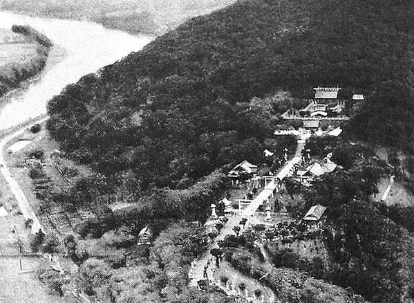 鳥居/桃園神社/臺灣神社列表所列者為日本統治臺灣50年期間日