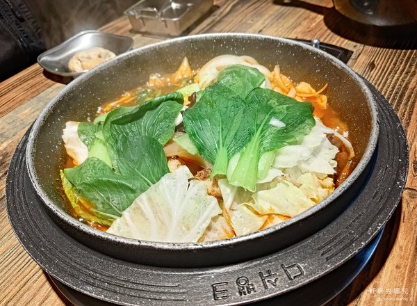 甩鍋雞 볶찜 韓式炒雞 吃到飽 西門 軒軒去哪兒 38