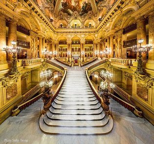 The-Large-Staircase-Welcome-to-Opéra-Garnier-V3-1400px