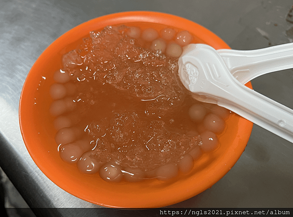 竹科美食 竹科美食推薦 新竹美食 新竹宵夜 廟口鴨香飯 麻子辣蒙古麻辣燙 能量小姐 健康餐盒 新竹健康餐盒 新竹美食推薦 公寓鹹酥雞 竹科鹹酥雞推薦 竹科宵夜推薦 金山街美食 古早味甜點 新竹甜點 燒麻糬 麻糬燒 粉圓冰 新竹粉圓冰