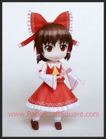 hakurei-reimu-papercraft