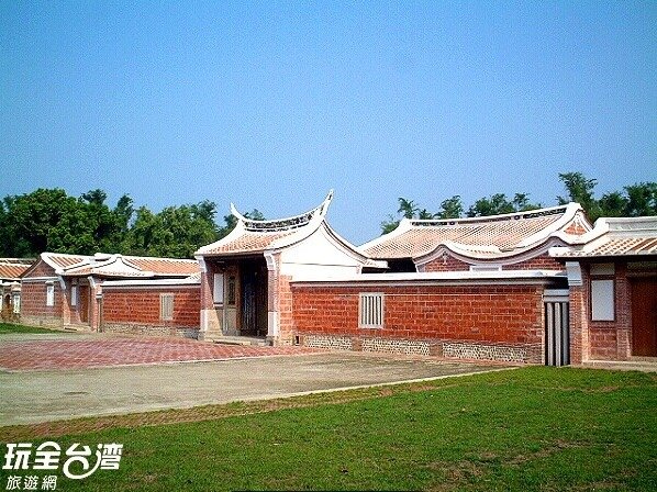 馬興陳宅，又稱為益源古厝、益源大厝，台灣三大古厝之一，和板橋