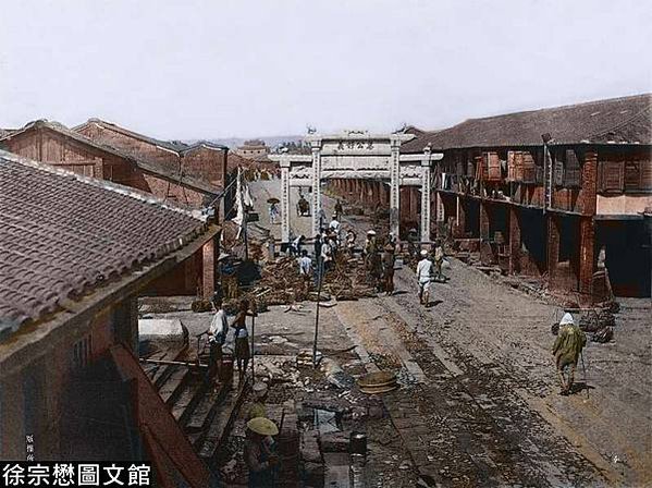 急公好義+北埔姜家與台北洪家+粵、福，客、閩+洪騰雲於是陸續