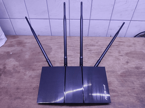 [開箱] ASUS 華碩 RT-AX1800HP 電競無線分