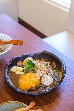 台中美食-「主餃食光」好吃的日式冰花煎餃在這 /台中美食/日