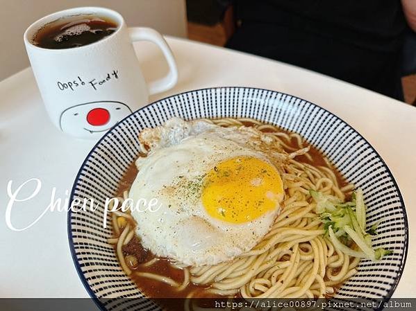 【美食爆報】桃園市中壢區丨中西式早午餐這裡都有丨獨棟設計網美