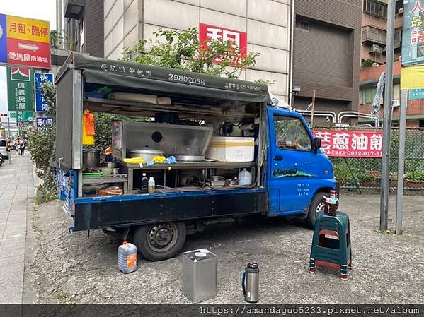 ｜食記-台北市南港區｜南港捷運站無名小貨車麵線臭豆腐｜時間一