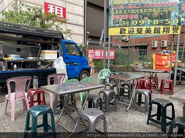 ｜食記-台北市南港區｜南港捷運站無名小貨車麵線臭豆腐｜時間一