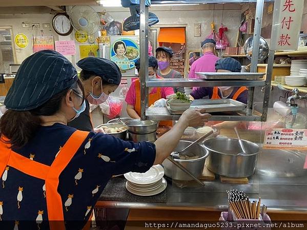 ｜食記-台北市中正區｜黃媽媽米粉湯｜東門市場人氣米粉湯，一碗