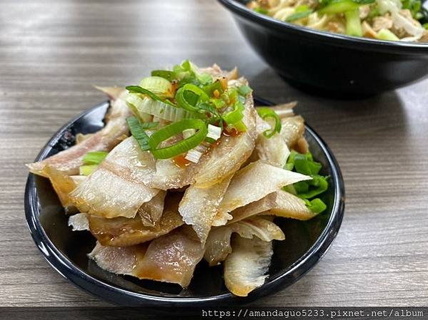 ｜食記-台北市信義區｜新娘子麵館(忠孝店)｜信義區樸實簡單的