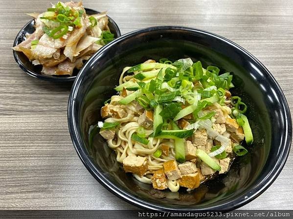 ｜食記-台北市信義區｜新娘子麵館(忠孝店)｜信義區樸實簡單的