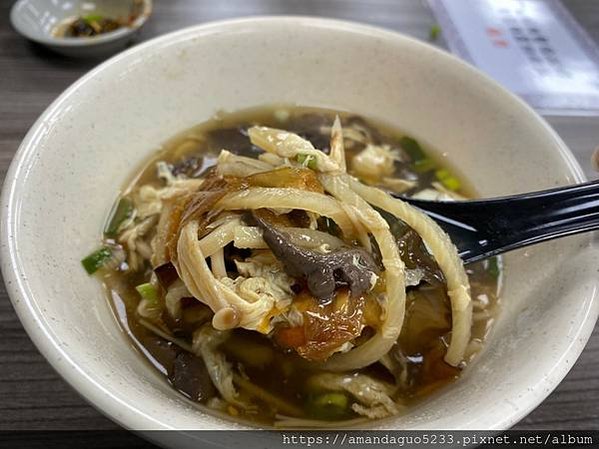 ｜食記-台北市信義區｜新娘子麵館(忠孝店)｜信義區樸實簡單的