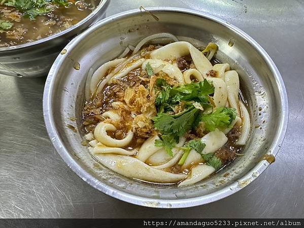 ｜食記-台北市北投區｜上全肉羹｜北投市場人氣肉羹老店，湯頭清