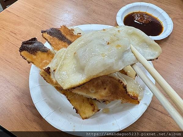 ｜食記-台北市北投區｜阿財鍋貼餃子專賣店｜裕民商圈美食扛霸子