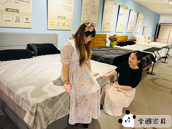 親子最幸福的床邊時光！終於挑到適合我們的床墊 彰化買床墊、沙