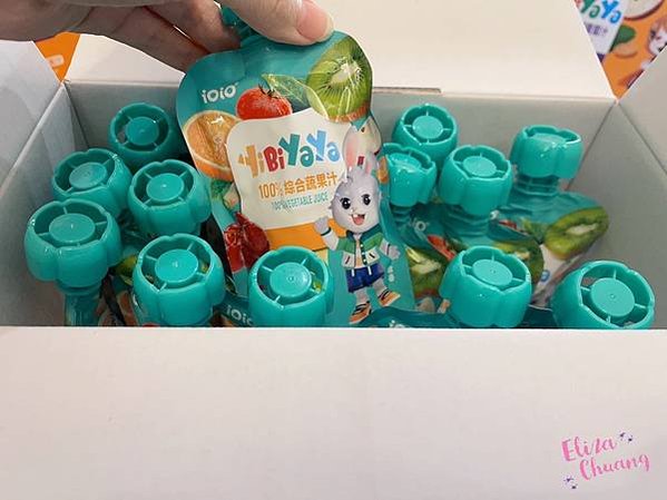 水果汁 小孩 小孩飲料 小孩果汁 幼兒食品 幼兒果汁 幼兒飲品推薦 果汁 蔬菜果汁 蔬果汁 百分百果汁 100%果汁 草莓果汁 胡蘿蔔汁 新竹美食 十全特好 十全果醋  iOiO 一比呀呀 禮盒推薦