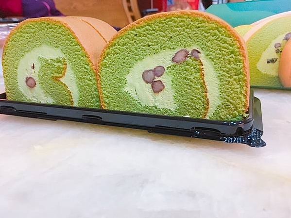 &lt;食記-全聯&gt;抹茶控出動-全聯抹茶紅豆捲蛋糕CP值超高之欲罷