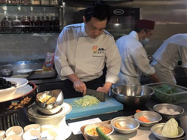 御蓮齋吳秉承顧問主廚獨家素食buffet LIVE秀