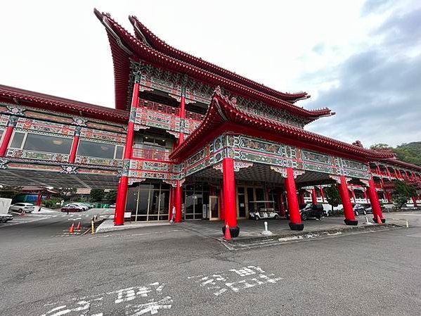 台北圓山大飯店【第一夫人咖啡】(附菜單)開在圓山飯店後面金龍