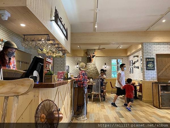 LINE_ALBUM_2022713_220713_30