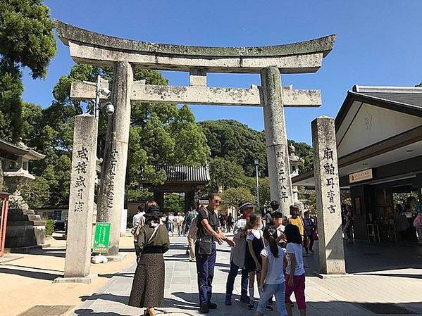 799px-Torii_of_Dazaifu_Temman_Shrine_2