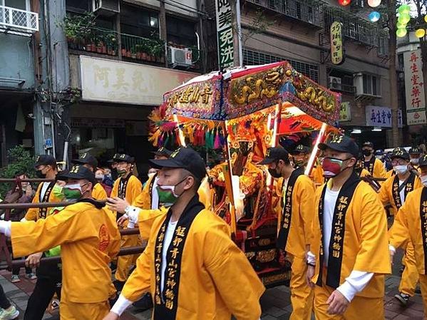 燈籠/馬唯庭手寫燈籠/「艋舺青山祭」艋舺青山王宮-以荅神休-