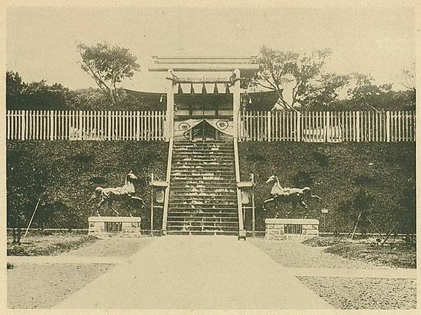 800px-縣社新竹神社 (1)