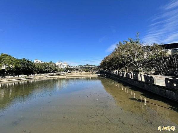 關西牛欄河兩側土地解騙都市計畫變更擬將行水區解編變更為其他使