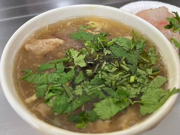 【新竹美食推薦】車站肉羹麵｜在地人激推紅糟肉丸與肉羹湯，超高
