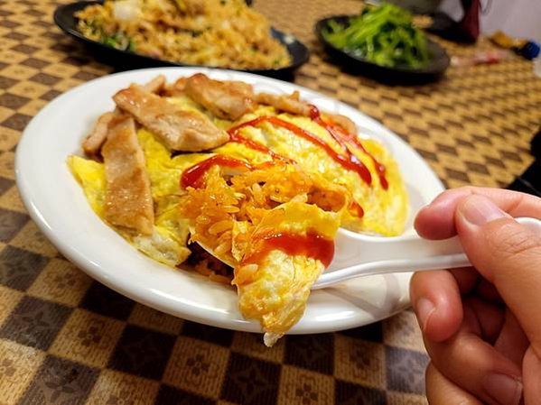 LINE_ALBUM_三元蛋包飯_230706_23