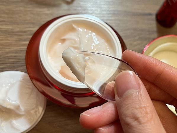 【保養】拯救法令紋、魚尾紋大作戰｜MEDITHERAPY享受