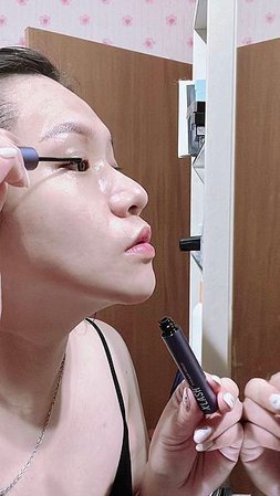 XLASH 睫毛魔幻賦活精華液,睫毛長長的密密就在這裡唷~