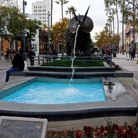 美西 聖塔莫尼卡Santa Monica ｜第三街徒步區＆ 