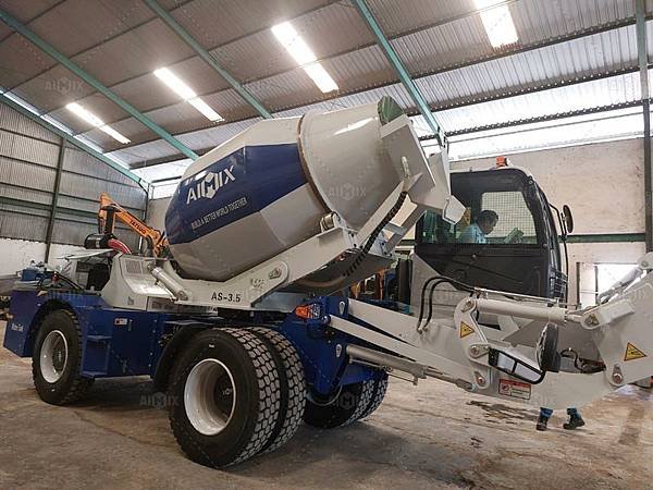 Can the self-loading mixer tru