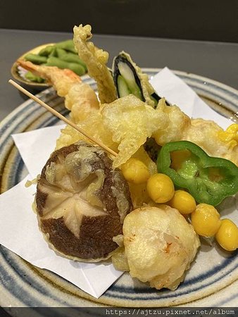 07_九井自慢_商業午餐_極海鮮天婦羅定食2_近拍.jpg