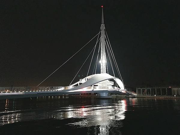 【高雄遊】高雄IG打卡景點 高雄港大港橋/ 一起欣賞大港旋轉