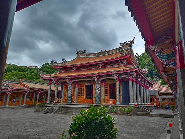 【雙北遊】北投景點推薦 北投小秘境 行天宮北投玄空圖書館+北