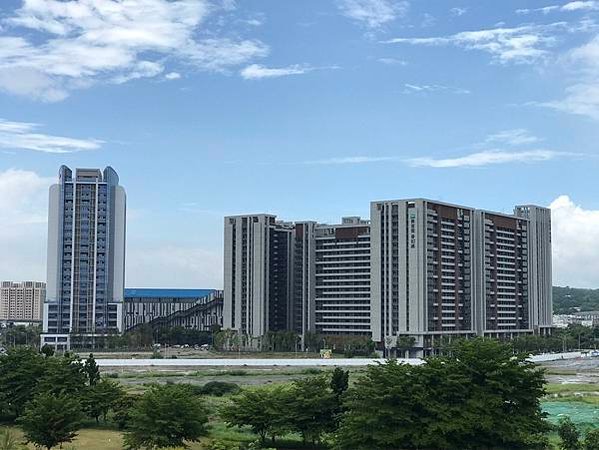 安新建經經理曾若倚強調要清楚財務規劃，保留足夠自備款，避免過度槓桿以減少壓力。